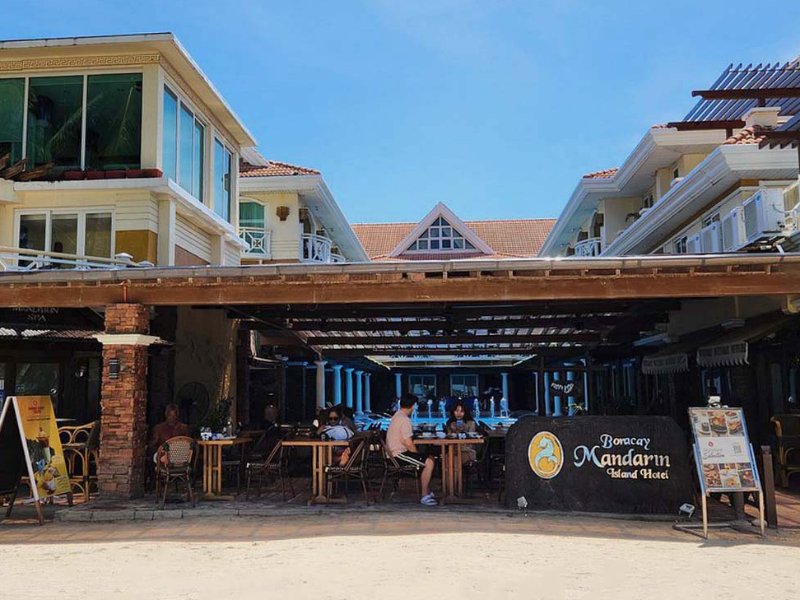 Mandarin Island Hotel